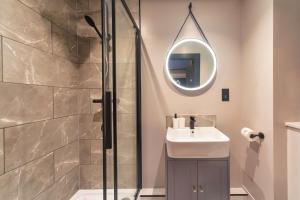 Central Hastings Modern Studio Apartment nr Beach