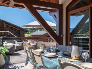 Appartements Loft spacieux avec spa, piscine, salle de sport et parking - FR-1-809-4 : photos des chambres