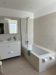 B5 Villa Sueños