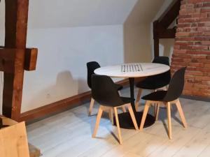 Appartements Appartement charmant a Beaugency, 60 m² + Douche moderne : photos des chambres