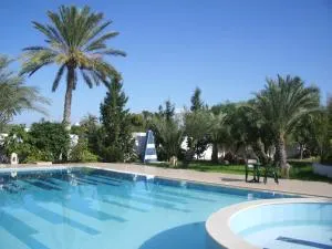 门泽尔迪娅酒店 - 塔格梅斯