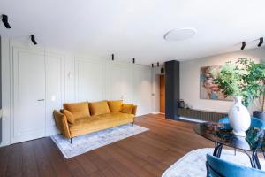 French Park View Apartment