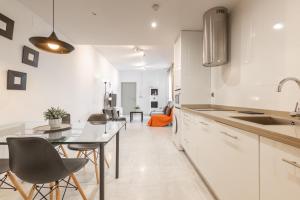 Arrayan Central Suite by Valcambre