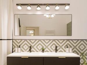 Bucharest Heart Apartment Center