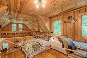 Comfy Cabin near Lake Rabun