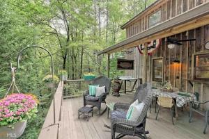 Comfy Cabin near Lake Rabun