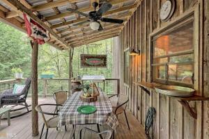 Comfy Cabin near Lake Rabun