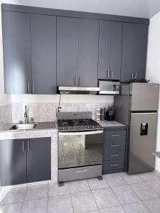 Tu refugio a pasos del centro comercial