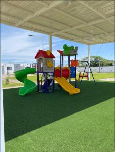 Tu refugio a pasos del centro comercial