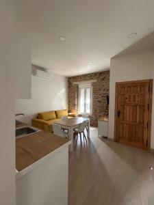 Apartamentos Puerta los Castañares B