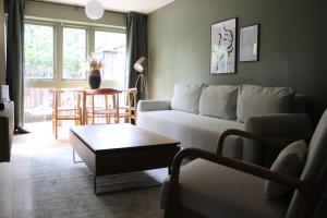 Modern 1 Bed - Free Parking - Long Stay Ready