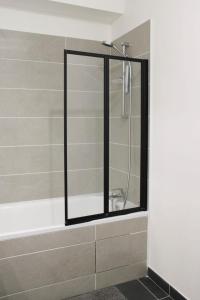 Appartements Apartment 2 bedrooms with balcony : photos des chambres
