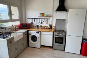 Elegant 2-room with balcony & Eiffel Tower view