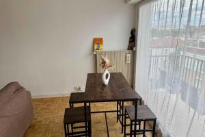 Appartements Pleasant 2P with balcony & Eiffel Tower view : photos des chambres