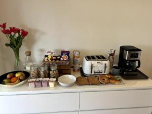 Home2Home Meadow Close