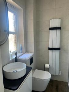 Home2Home Meadow Close