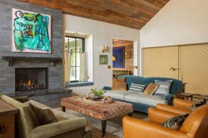 The Carly Fern Lodge