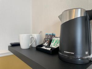 Wedgwood Hotel - Room 8