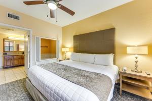 Poolside Bliss and Theme Park Thrills Orlando Oasis