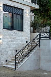 Lux Apartments Villa B-L-S