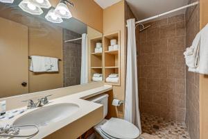 Naples Studio with 10K Islands Access and Marina View