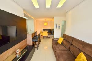 Jurerê para 6 hóspedes a 2 quadras da praia N1705