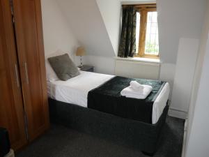 Measure Cottage - Sleeps 4 - Private Hot tub and garden