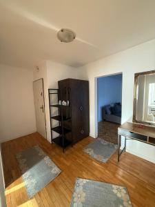 Apartament Pośrednia
