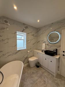 Business or Bliss - Stylish Lincolnshire Retreat