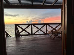 LOB LOB Cabañas del mar