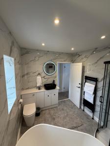 Business or Bliss - Stylish Lincolnshire Retreat