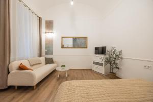 Tranquil City Hideaway