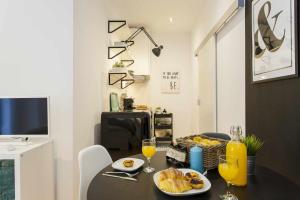 URBAN-Chiado Trendy Studio Design Top