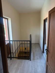 Стильний котедж для родини та друзів - басейн, сауна