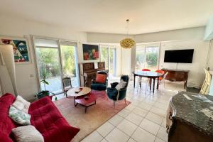 Maisons de vacances Maison lumineuse avec jardin a 50m de la mer : photos des chambres