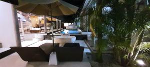 Private Vacation Rentals Pool Villa, 4Bedrooms, 4Bathroom, with Free Airport Pick