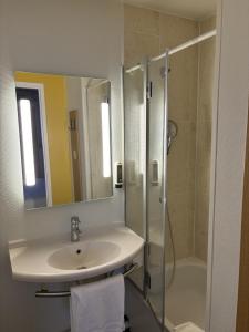 Hotels Kyriad ECO - Lorient Lanester : Chambre Double Standard