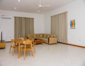 Cozy Up in Cozy home