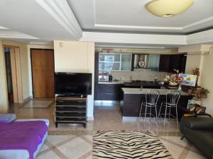 Mamaia nord, apartament 3 camere pe plaja- vedere la mare prima linie Pheonicia resort