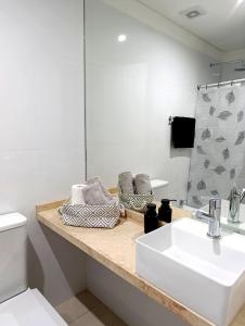 Hermoso Departamento en alquiler, Edificio Agora I, Villa Rosa