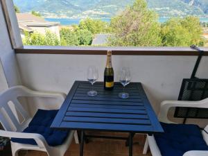 Casa Polly - Bilocale con Veranda e Vista Lago a Colico