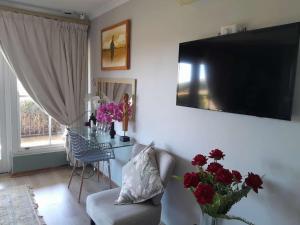 Roland’s Valley Art Accommodation