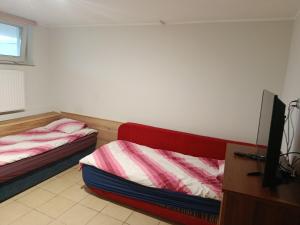 Fenix Grzybno pokoje pracownicze, rodzinne, typu standard,dłuższe pobyty