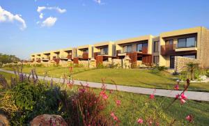 Aethrion Villas & Suites