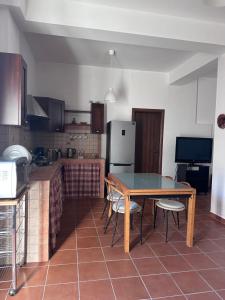 Villa Henry 2 - Relaxing Retreat