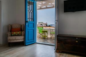 Eiriana Luxury Suites Milos Greece