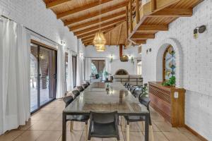 MOT Wine Country Villa 20 pax 9 Bd Pool & Jacuzzi