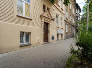Park Krakowski Comfy Studio by BookingHost