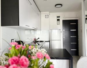 Cosy Stay Solidarności Avenue Apartment