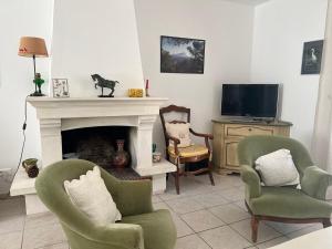 Villas Villa Mireille avec jardin et piscine a Lambesc : photos des chambres